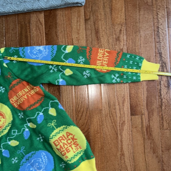 The world‘s strangest Christmas sweater - Size M - Picture 16 of 16